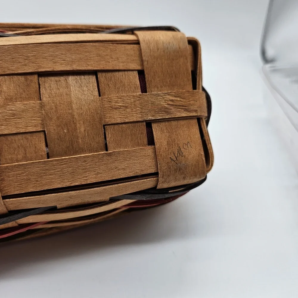 VTG 1992 Longaberger Woven Traditions Bread Cracker Basket Red Liner & Protector